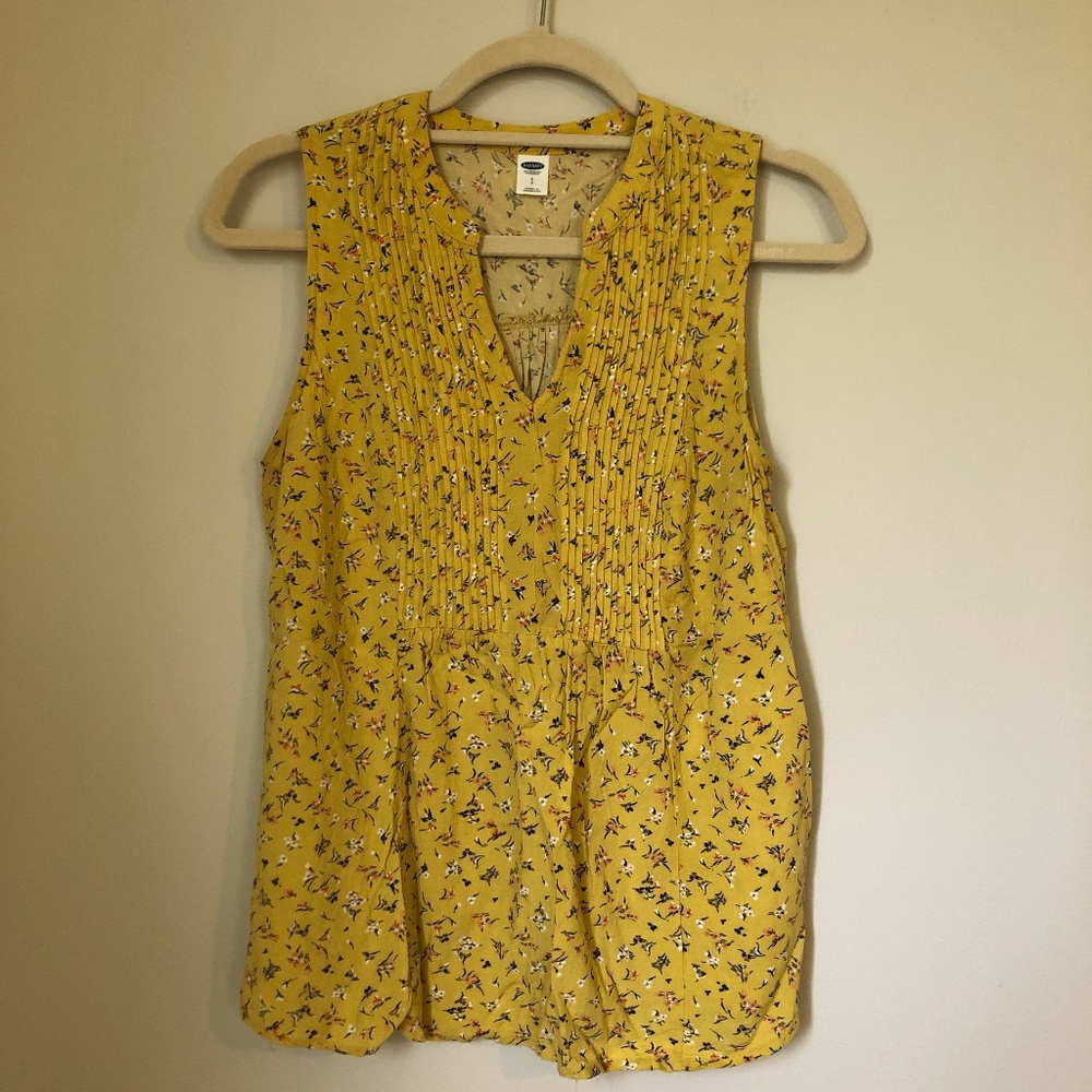 EUC Yellow Floral Sleeveless Blouse Size Small